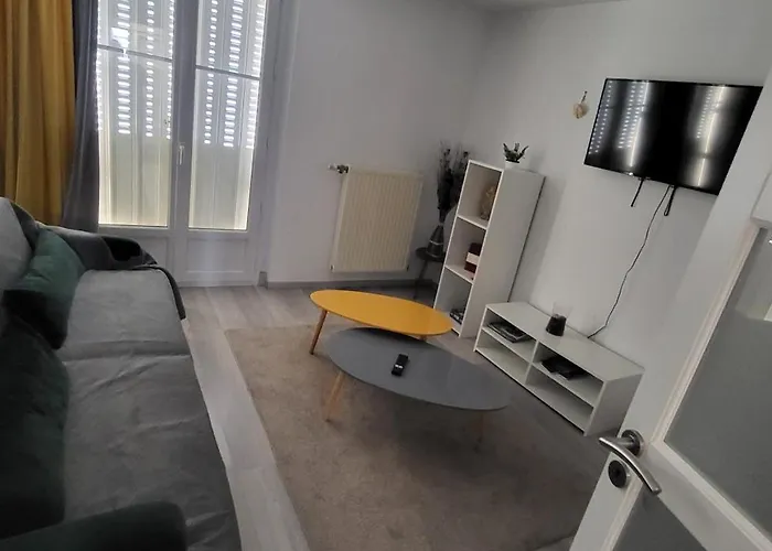 & Calme, Vivez Troyes! Troyes